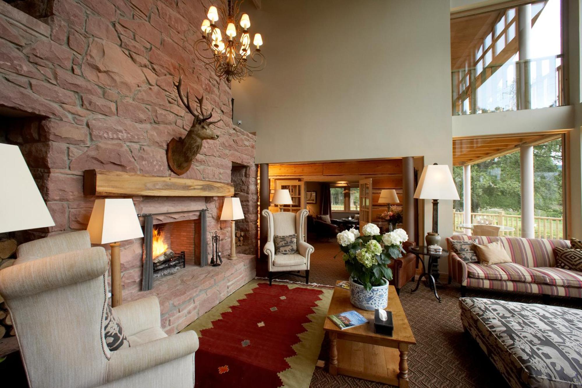Ness Castle Lodges 인버네스 외부 사진