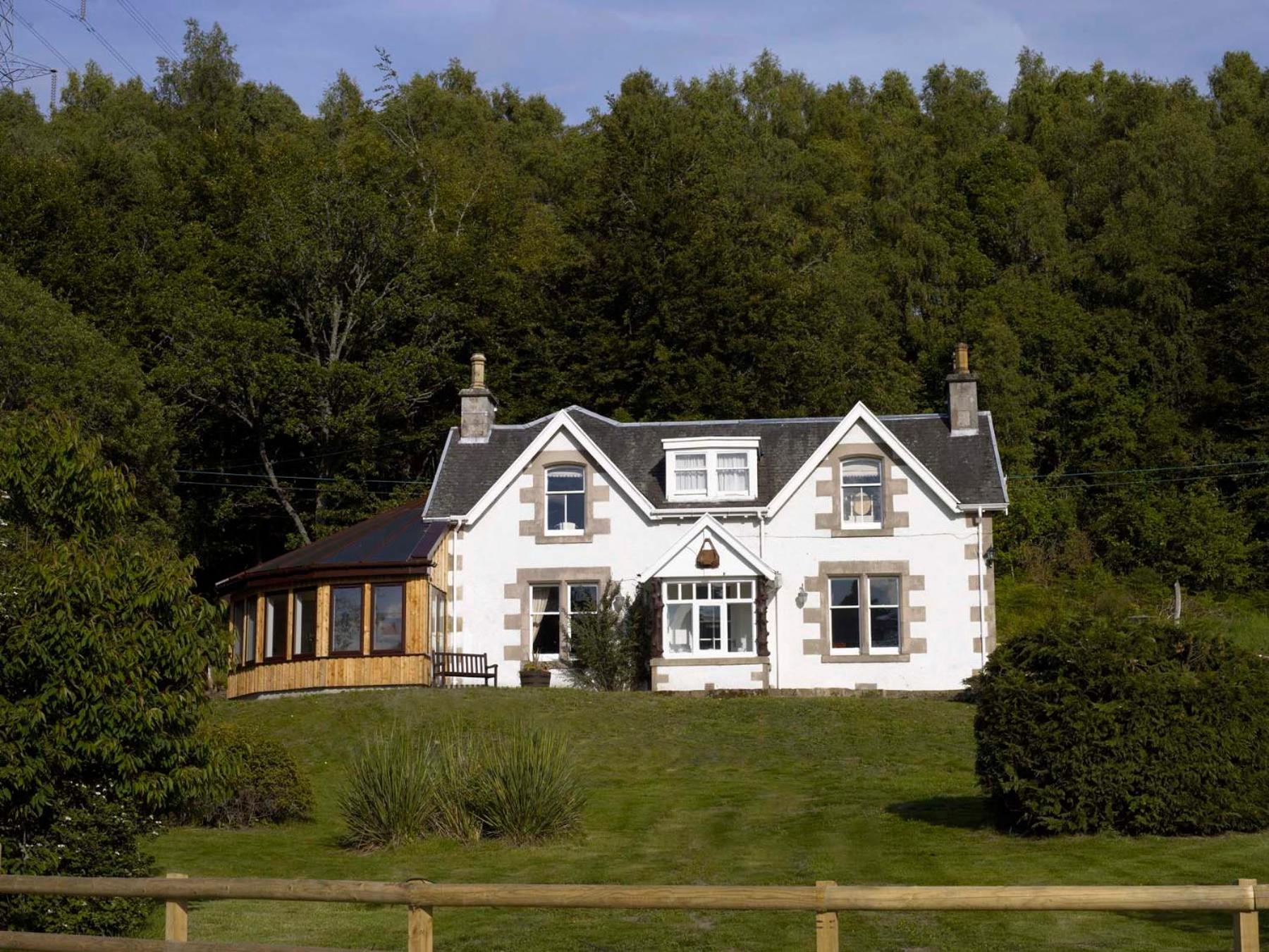 Ness Castle Lodges 인버네스 외부 사진